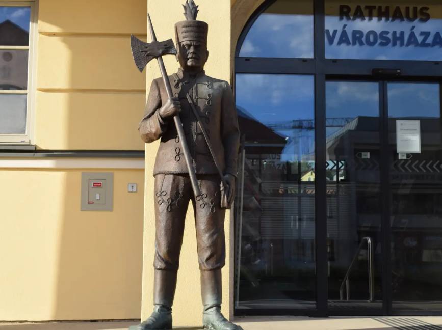 Őseik hitének és nyelvének őrei