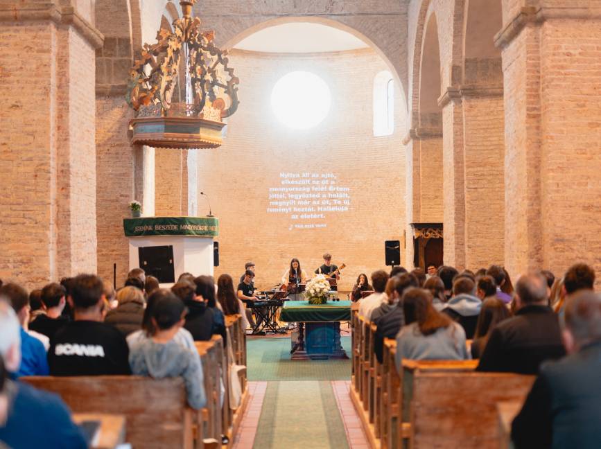 Egyházmegyei Ifinap